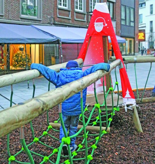 Baby Grimp Noel Gliss event