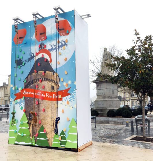 Mur d'escalade Lettre au Pere Noel