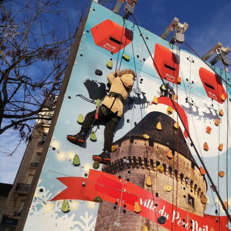 Mur d'escalade animation d'hiver