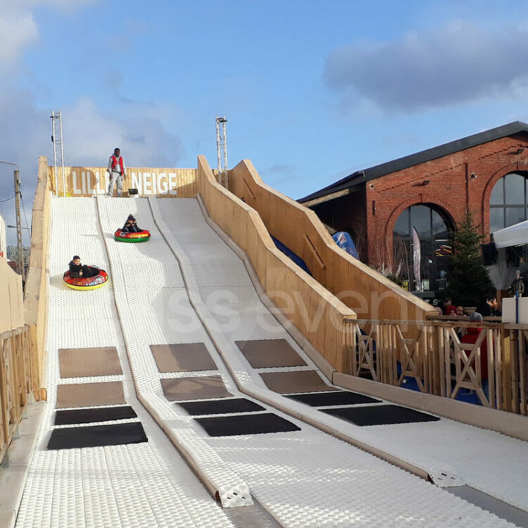 Piste de luge synthétique XXL bouées snowtubing location glace écologique nord france
