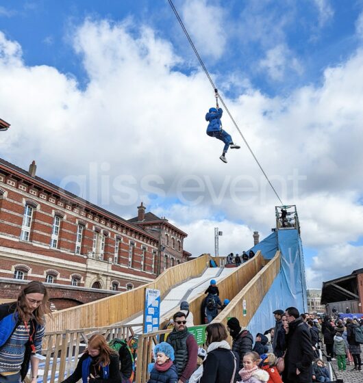 Piste de luge synthétique 3 en 1 escalade tyrolienne location glace écologique nord france