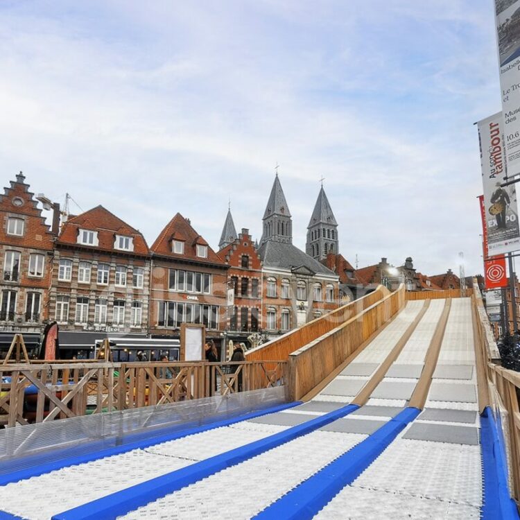 Piste de luge synthétique 3 en 1 escalade tyrolienne location glace écologique nord france belgique